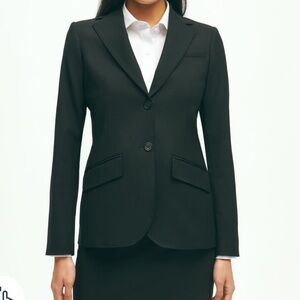 NWOT Brooks Brothers Women’s Essential Stretch Wool Jacket Size 2